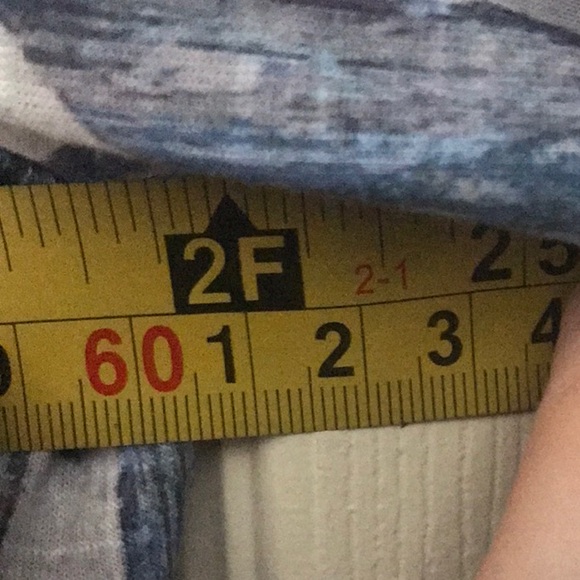 Alfred Dunner NWOT Geometric Pink & Blue Blouse with silver embelishments PXL - Picture 8 of 10